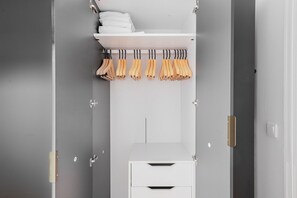 Interior - Blueground | Alt-Treptow, view, nr Spreeufer (Berlin)