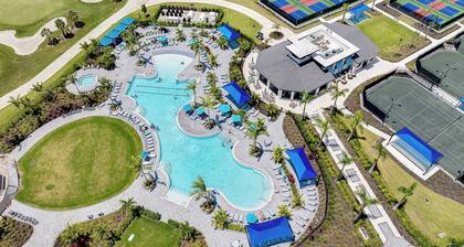 WELLEN GOLF & COUNTRY CLUB GATAWAY
In a Modern Style 2 bd Condo