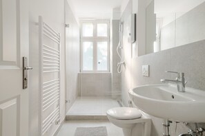 Hair dryer, towels