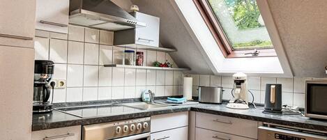 Mikrowelle, Ofen, Geschirrspüler