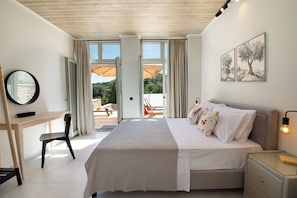 2 dormitorios, tabla de planchar con plancha, wifi y ropa de cama