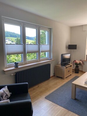 House | Living room - Holiday Home Near Winterberg With Sauna (Winterberg)