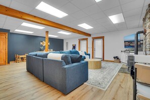 Smart TV, fireplace, video games, ping pong