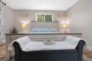 4 chambres, fer et planche à repasser, accès au Wi-Fi (inclus)