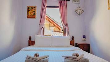 Double Room, Non Smoking, Air conditioning | Free WiFi