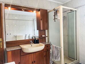 Towels - Virginia by Interhome (Pietra Ligure)