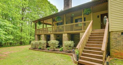 5 Mi to Lake Robinson: WFH-Friendly Home w/ Pool