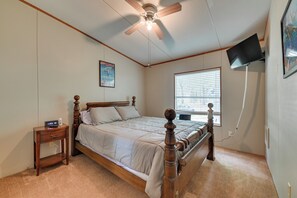 3 chambres, bureau, accès Internet, draps fournis