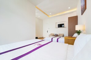Triple Room | Desk, bed sheets - The Sim Hotel Vung Tau (Ho Chi Minh City)