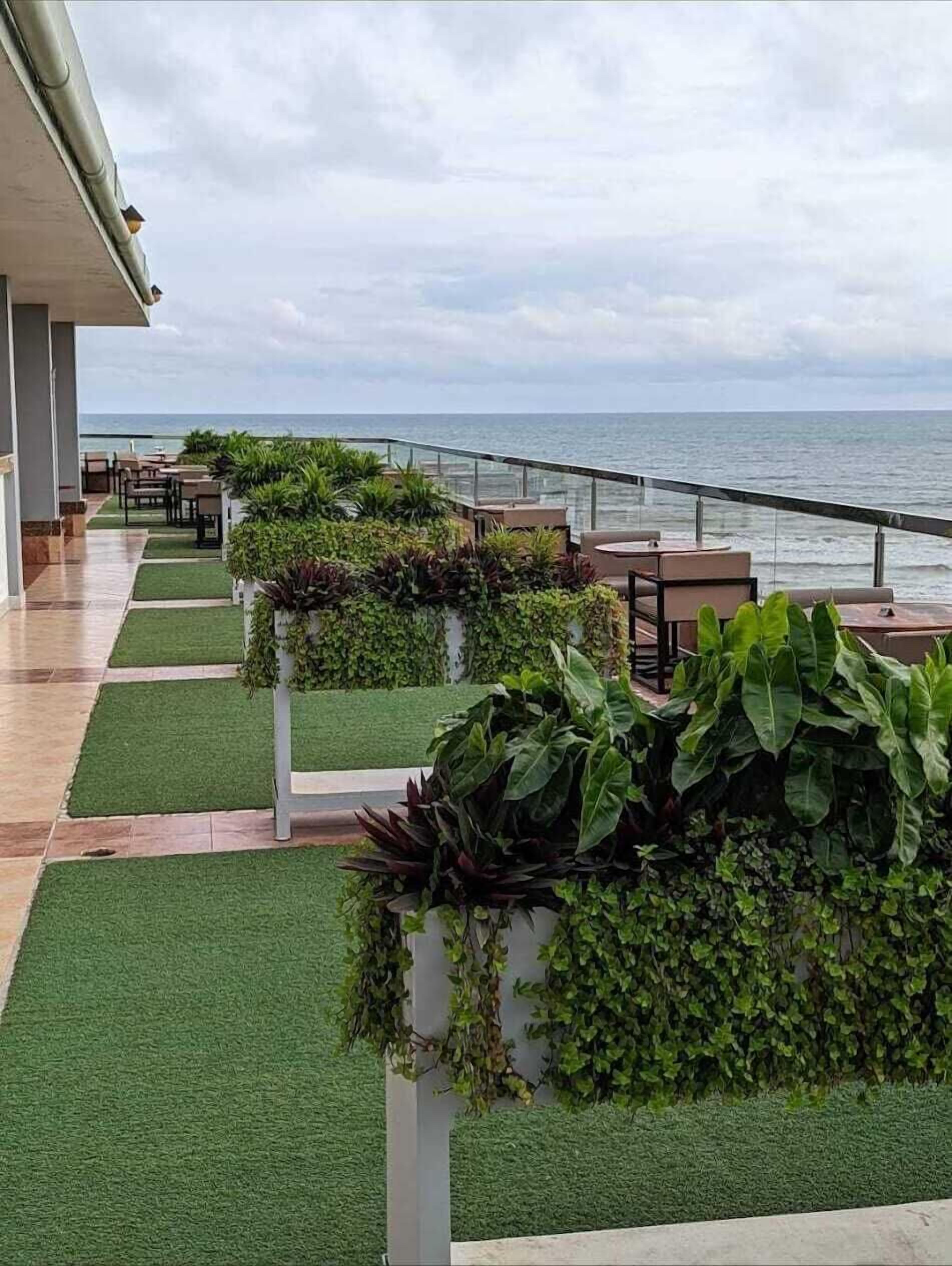 Beach/ocean view