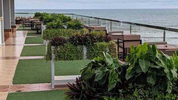 Beach/ocean view