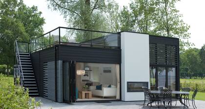 Luxurious House With a gas Fireplace