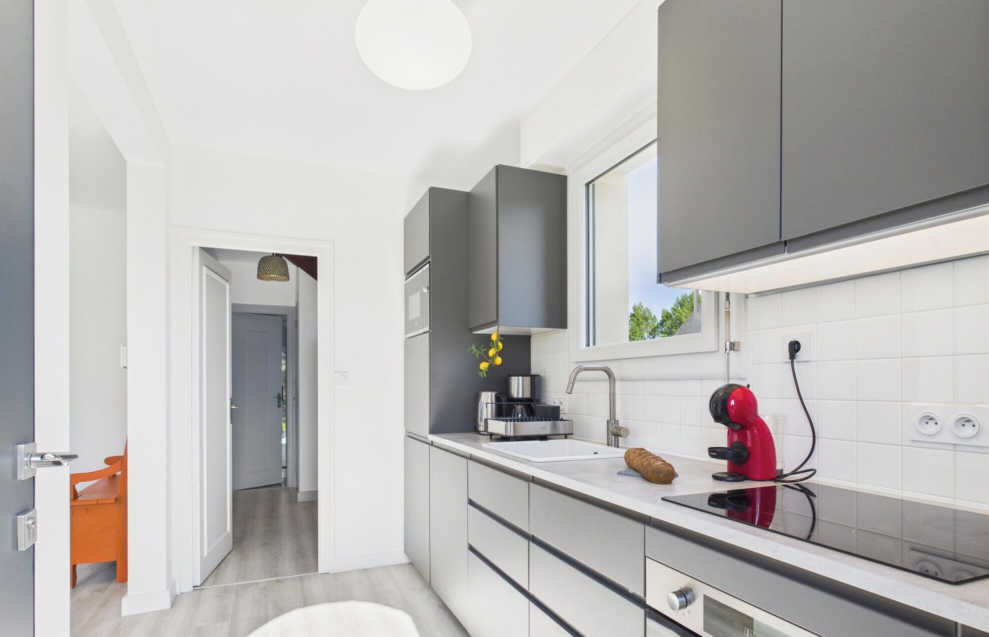 Réfrigérateur, micro-ondes, four, lave-vaisselle