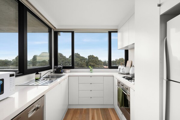 Microwave, oven, stovetop, dishwasher