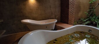 Ayur Ayur White Sail Villa