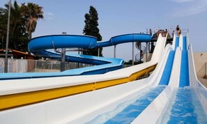 Outdoor pool - 2-bedroom Mobile Home With Large Terrace (Saint-Cyprien)