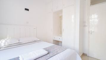 Deluxe appartement, uitzicht op stad | 2 slaapkamers, gratis wifi, beddengoed