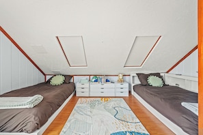 3 chambres, fer et planche à repasser, Wi-Fi gratuit, draps fournis