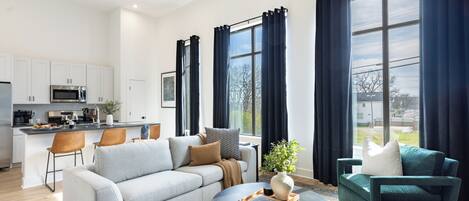 Smart TV, offices