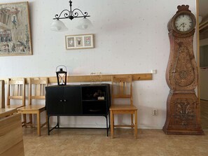 Classic House, 1 Bedroom | Interior