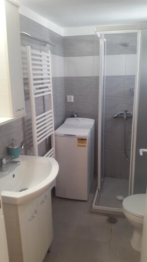 Hair dryer, towels