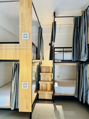 Dormitório compartilhado básico | Wi-Fi de cortesia, roupa de cama