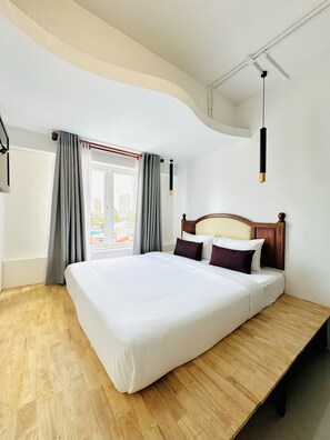 Standard Double Room | Free WiFi, bed sheets - Activate C3 Hostel (Phnom Penh)