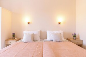1 bedroom, free WiFi, bed sheets