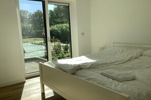 1 bedroom, iron/ironing board, free WiFi