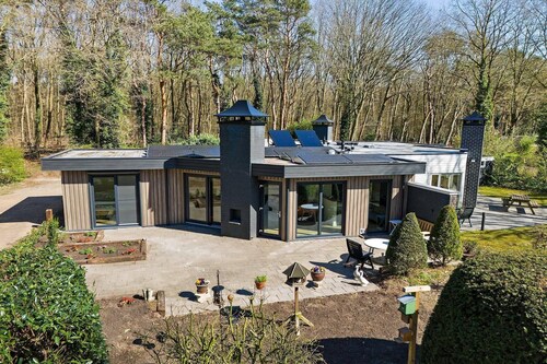 Bungalow in Drenthe am Wald und See