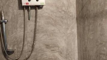 Deluxe Room, 2 Queen Beds, Hill View | Bathroom | Shower, free toiletries, towels, soap