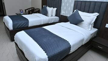 Rideaux occultants, fer et planche Ă repasser, Wi-Fi gratuit