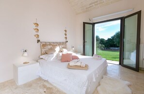 3 bedrooms, iron/ironing board, travel cot, free WiFi