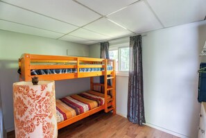 2 bedrooms, free WiFi, wheelchair access