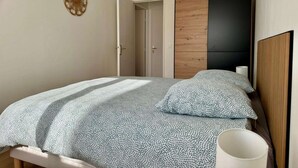 1 多间卧室、WiFi、床单
