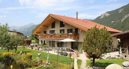 Charming 4-bedroom country house in fantastic Meiringen with pool, hot tub, WiFi