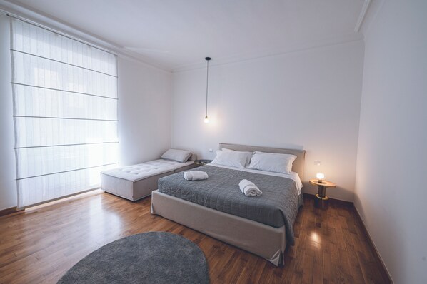 Deluxe Double or Twin Room, City View | Desk, laptop workspace, free WiFi