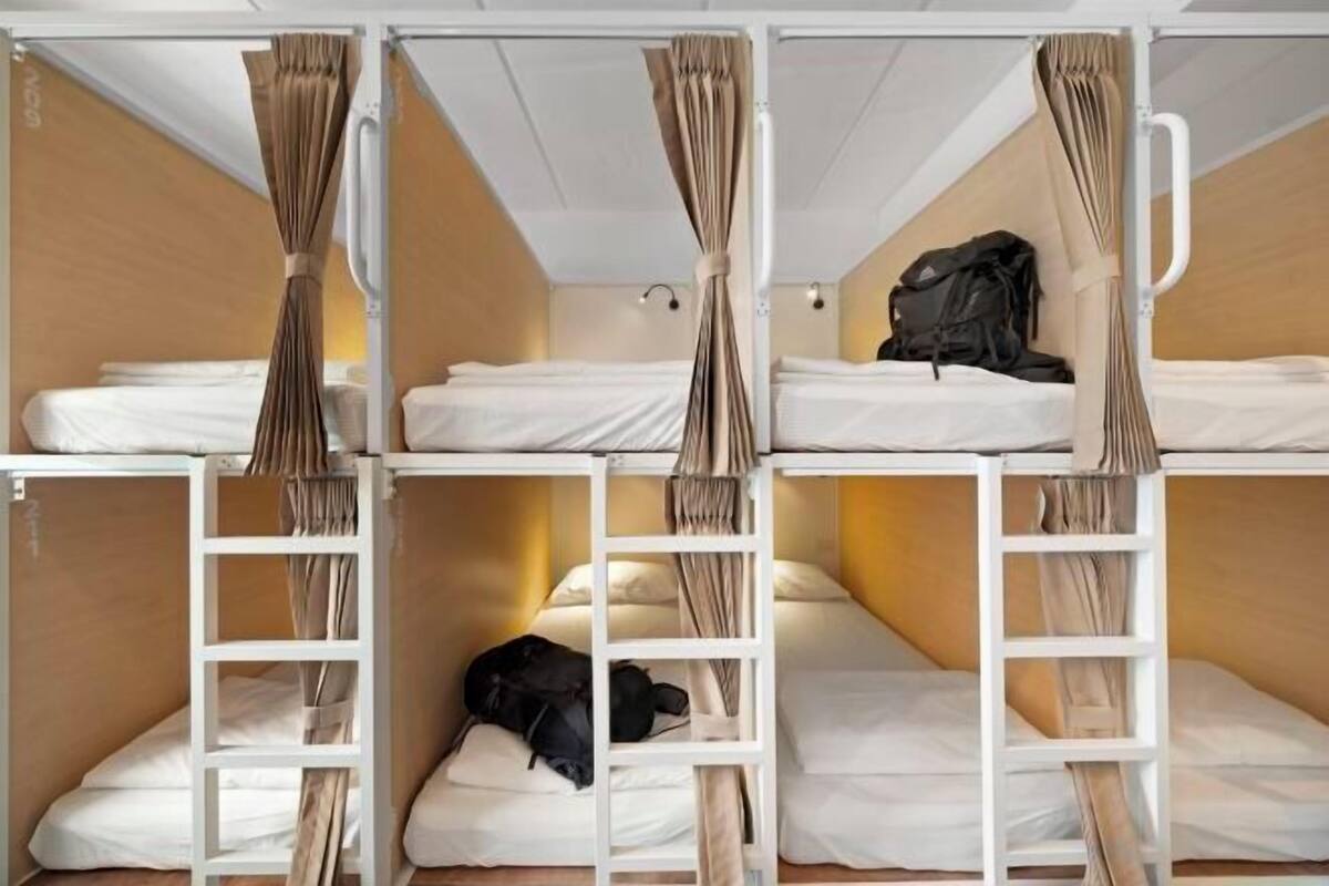Free WiFi, bed sheets