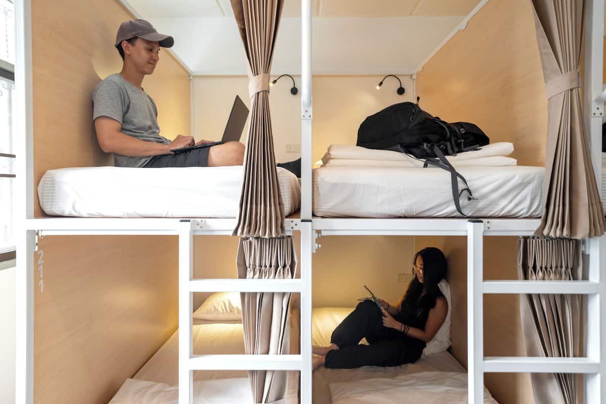 Dormitorio compartido, dormitorio mixto, aire acondicionado | Wifi gratis y ropa de cama