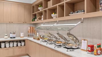 Free daily continental breakfast