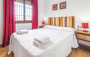 3 dormitorios, tabla de planchar con plancha, wifi y ropa de cama