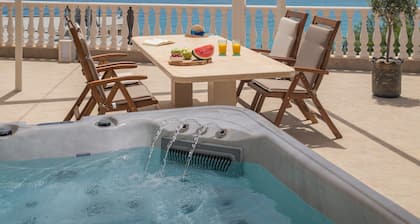 Posto Serene With Jacuzzi
