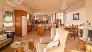 2 bedrooms - Posto Serene With Jacuzzi (Minoa Pediada)
