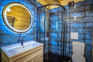 Hair dryer, towels, toilet paper