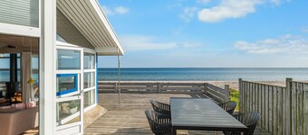 "Amila" - 10m from the sea by Interhome