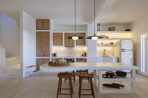 Kühlschrank, Ofen, Herdplatte, Geschirrspüler