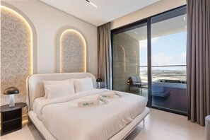 1 Schlafzimmer, Schreibtisch, Bügeleisen/Bügelbrett, Reisekinderbett