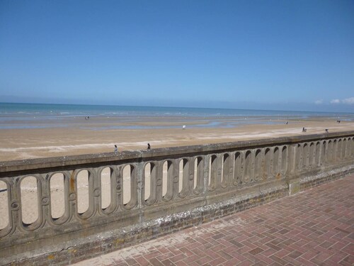 Charming house with garden 2 minutes walk from the beach