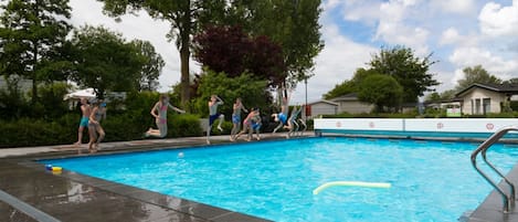 Chalet | Pool
