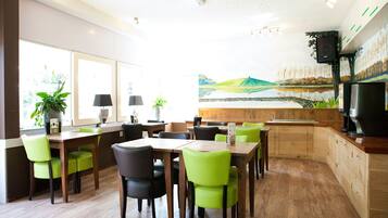 Chalet | Tempat makan
